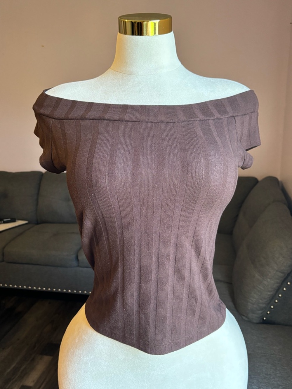 Off-Shoulder Ribbed Knit Blouse in Mauve Brown